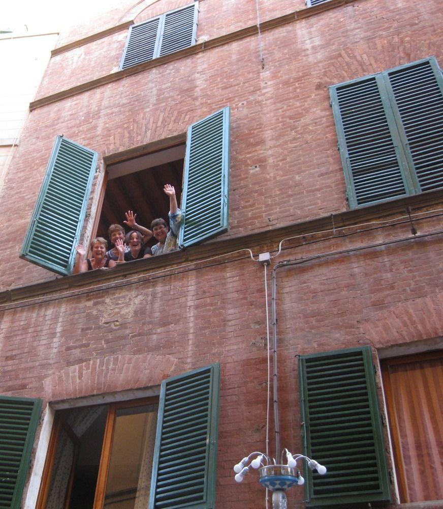 Palazzo Masi Bed & Breakfast Siena Luaran gambar