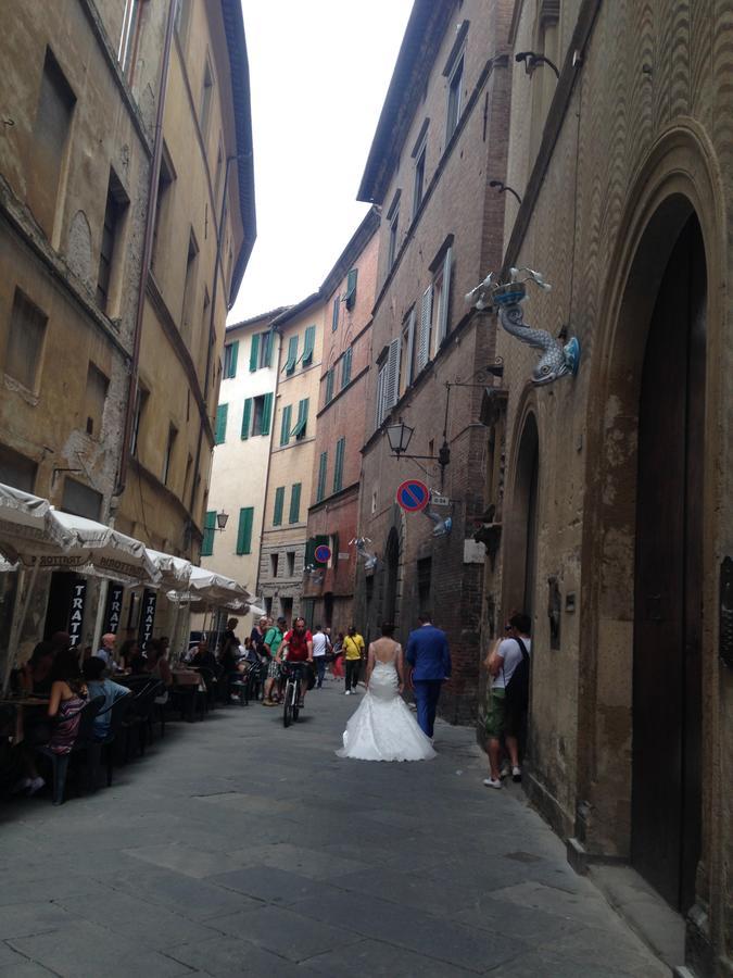 Palazzo Masi Bed & Breakfast Siena Luaran gambar